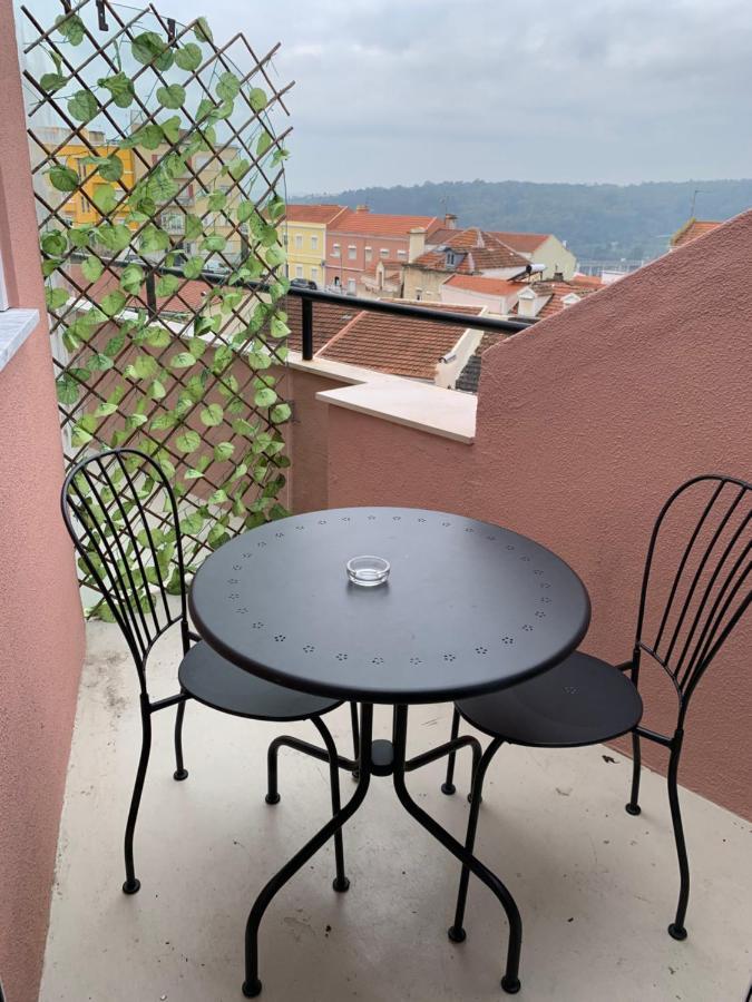 Apartment2 With Terrace And A View Near Amoreiras Lissabon Exterior foto